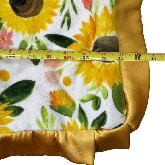 MINKY COUTURE Sunflower Field Snuggle Lovey Blanket 52x37” Satin Edging - Picture 3 of 5